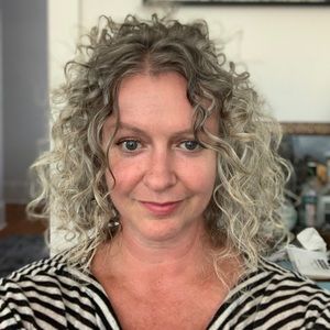 Meet your Posher, Meredith